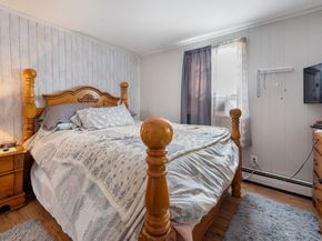 35 Bernadette St, Fitchburg MA 01420