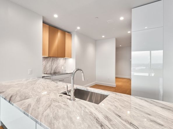 240 Devonshire Street 4504, Boston MA 02110