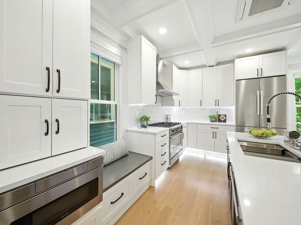 74-76 Dana St 2, Cambridge MA 02138