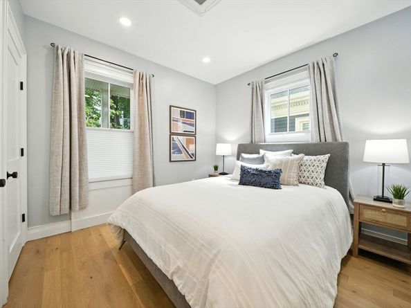 74-76 Dana St 2, Cambridge MA 02138