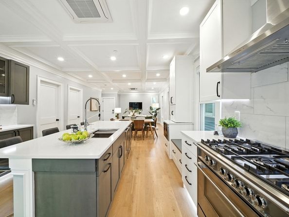 74-76 Dana St 2, Cambridge MA 02138
