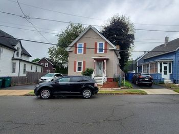 32 Clarendon Ave