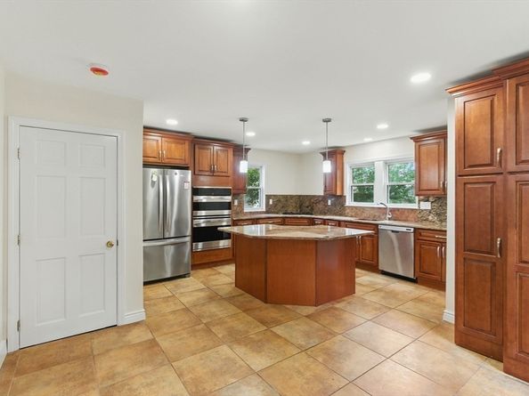 36 Chestnut, Marlborough MA 01752