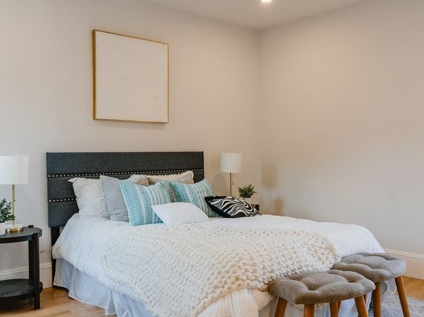 16 Blue Hill Ave, Milton MA 02186
