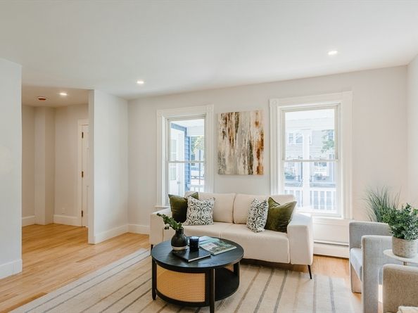 16 Blue Hill Ave, Milton MA 02186