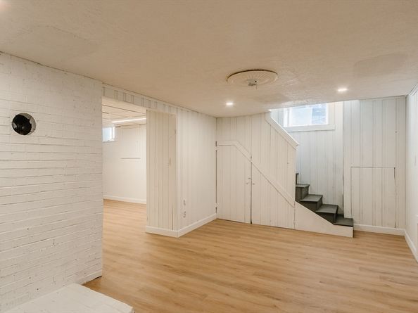 16 Blue Hill Ave, Milton MA 02186