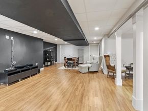 37 Stirling St, Andover MA 01810