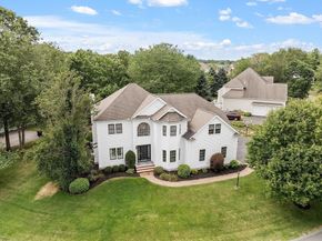 37 Stirling St, Andover MA 01810