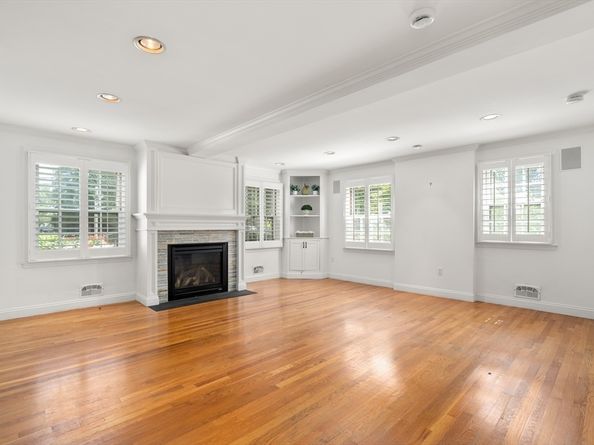 428 Weston Road, Wellesley MA 02482