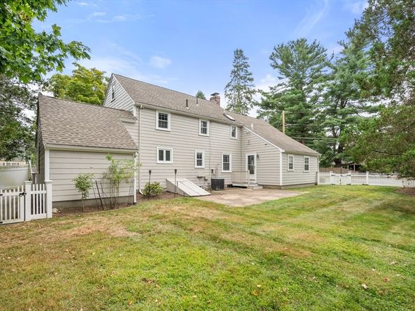 428 Weston Road, Wellesley MA 02482