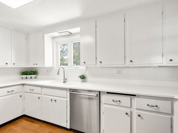 428 Weston Road, Wellesley MA 02482