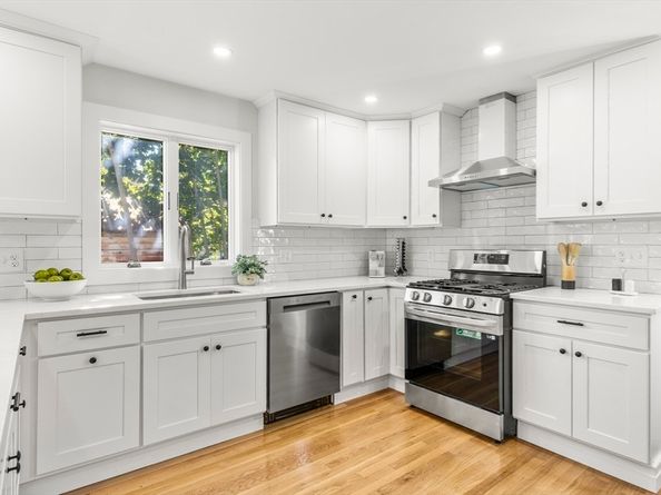 18 Lynn St, Malden MA 02148