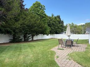 6 Carrington St, Blackstone MA 01504