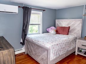 6 Carrington St, Blackstone MA 01504