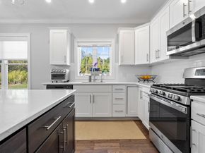 843 Ledgewood Way 843, Clinton MA 01510