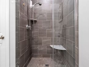 843 Ledgewood Way 843, Clinton MA 01510