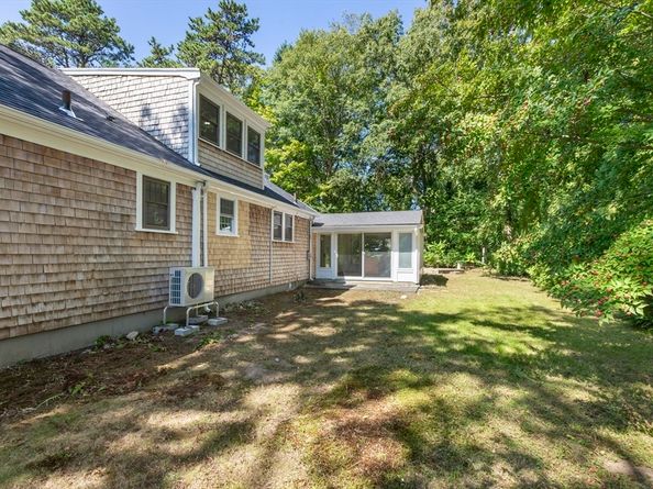 15 Neds Point, Mattapoisett MA 02739