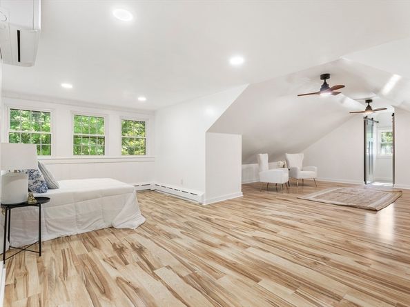 15 Neds Point, Mattapoisett MA 02739