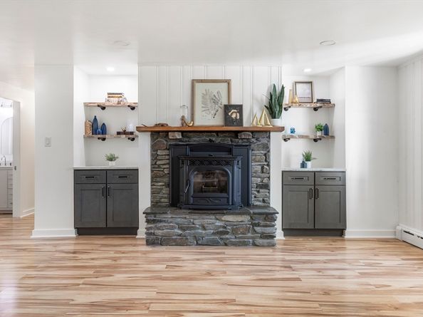 15 Neds Point, Mattapoisett MA 02739