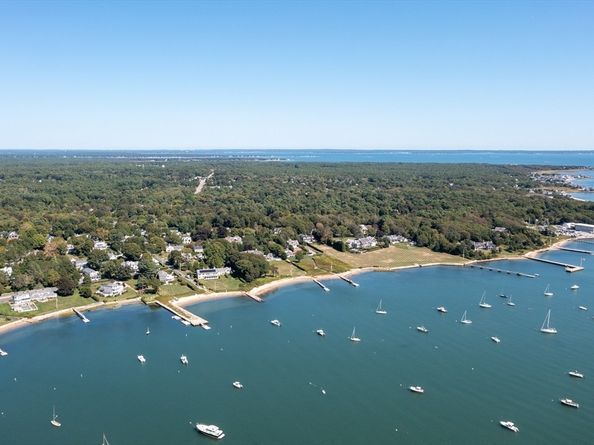15 Neds Point, Mattapoisett MA 02739