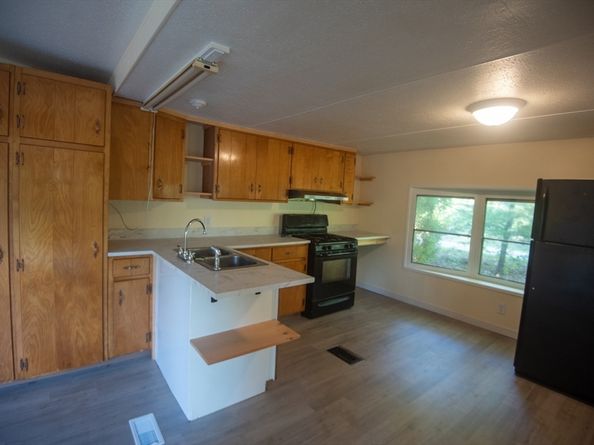 20 Dana Road, Barre MA 01005