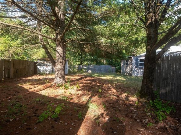20 Dana Road, Barre MA 01005