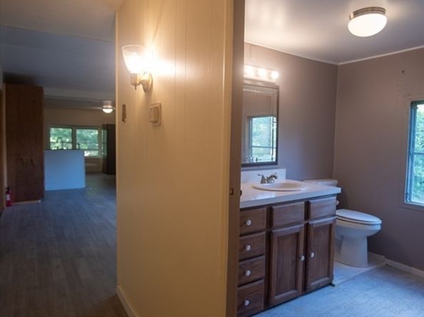 20 Dana Road, Barre MA 01005