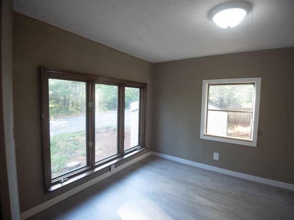 20 Dana Road, Barre MA 01005