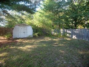 20 Dana Road, Barre MA 01005