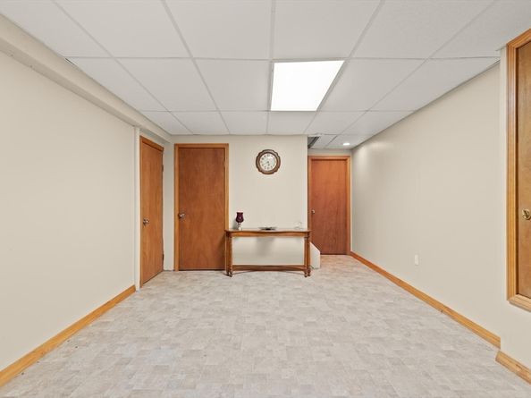 40 Agostino Dr, Wilmington MA 01887