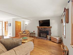 40 Agostino Dr, Wilmington MA 01887