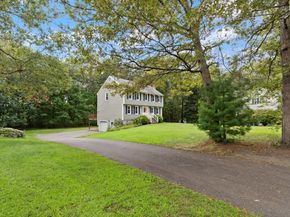 40 Agostino Dr, Wilmington MA 01887