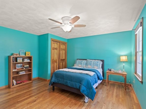 40 Agostino Dr, Wilmington MA 01887