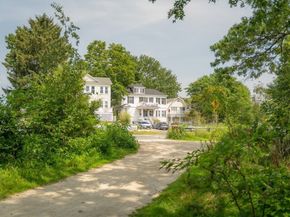 352 Charles River Rd 352, Watertown MA 02472