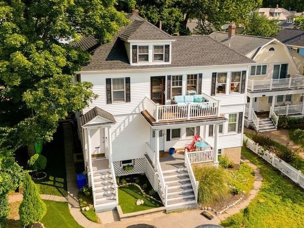 352 Charles River Rd 352, Watertown MA 02472