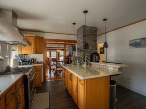 352 Charles River Rd 352, Watertown MA 02472