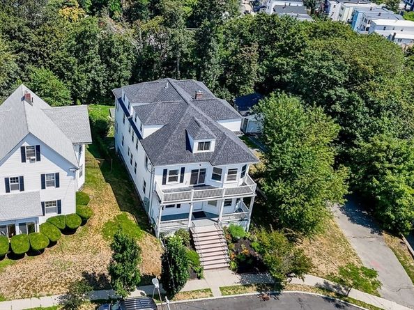 21 Crest Ave, Chelsea MA 02150