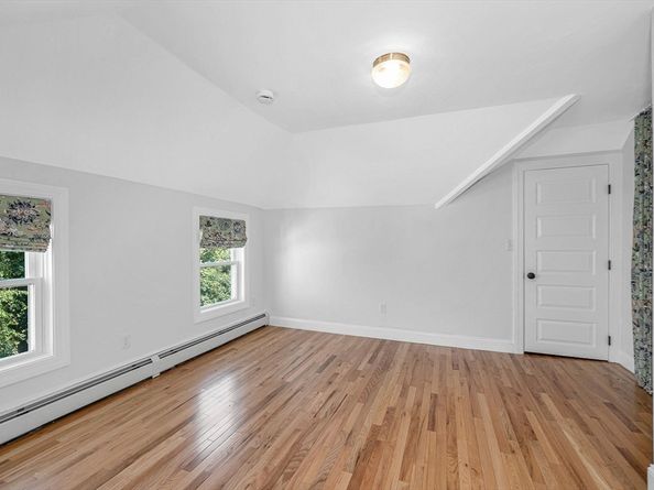 21 Crest Ave, Chelsea MA 02150