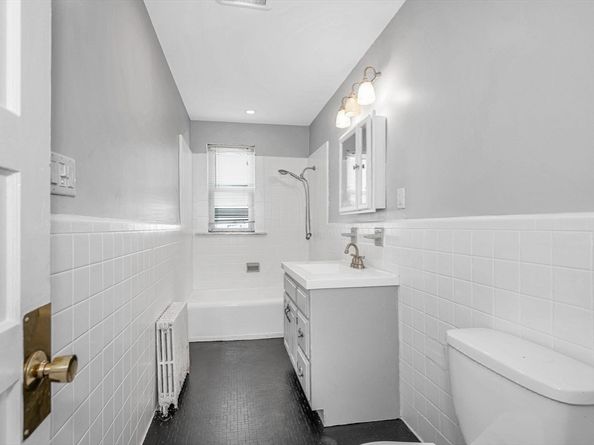 21 Crest Ave, Chelsea MA 02150