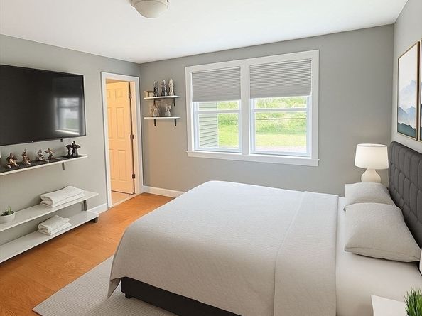 32 Legion Pkwy, Whitman MA 02382
