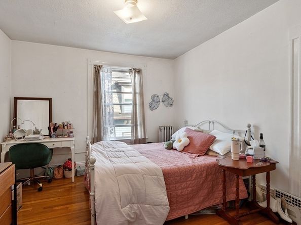 182 Harvard 3, Cambridge MA 02138