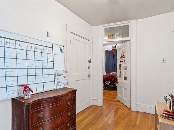 182 Harvard 3, Cambridge MA 02138