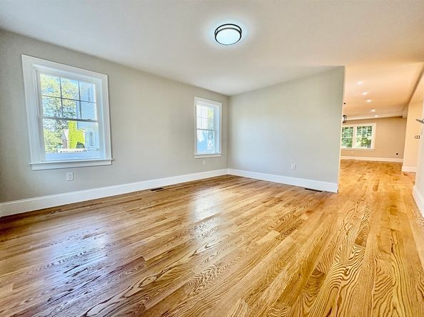 5 Day Street, Billerica MA 01821