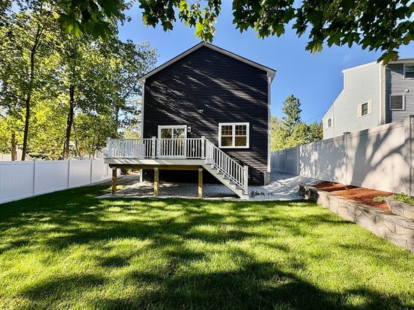 5 Day Street, Billerica MA 01821
