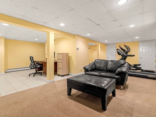 58 Berkeley Rd, North Andover MA 01845