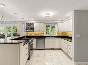 58 Berkeley Rd, North Andover MA 01845