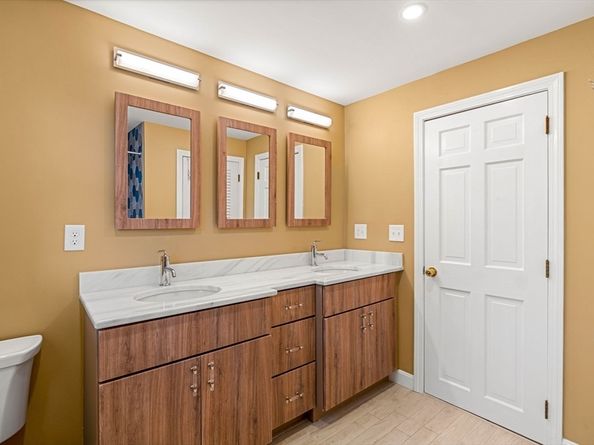 58 Berkeley Rd, North Andover MA 01845