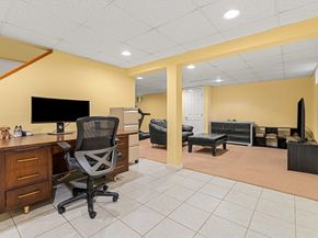 58 Berkeley Rd, North Andover MA 01845