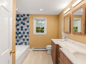 58 Berkeley Rd, North Andover MA 01845