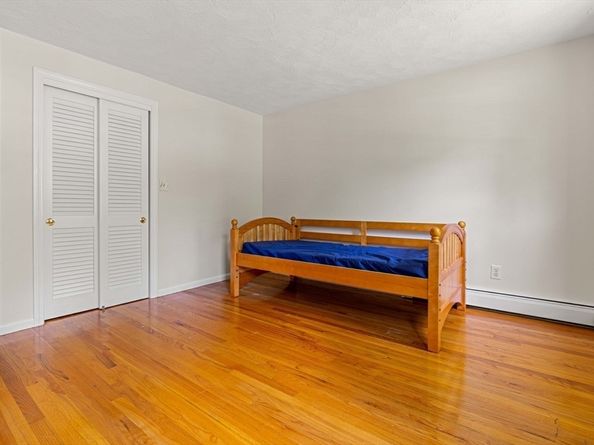 58 Berkeley Rd, North Andover MA 01845